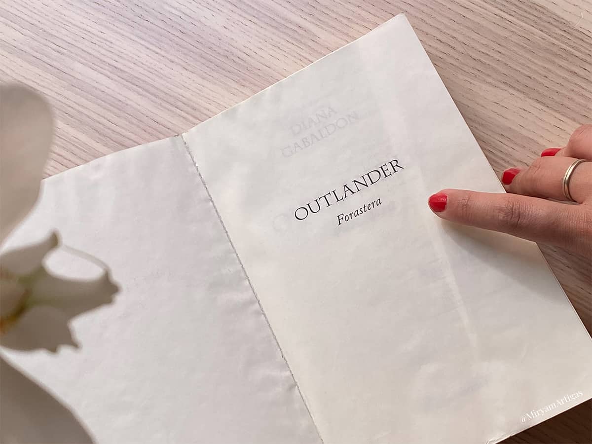 Forastera de Diana Gabaldon, serie adaptada como Outlander